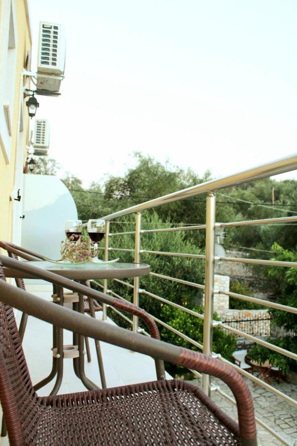 Alegria Apartments Gaios Bagian luar foto